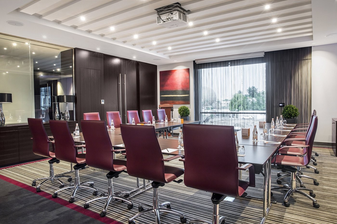 Centro Shaheen by Rotana Hotel