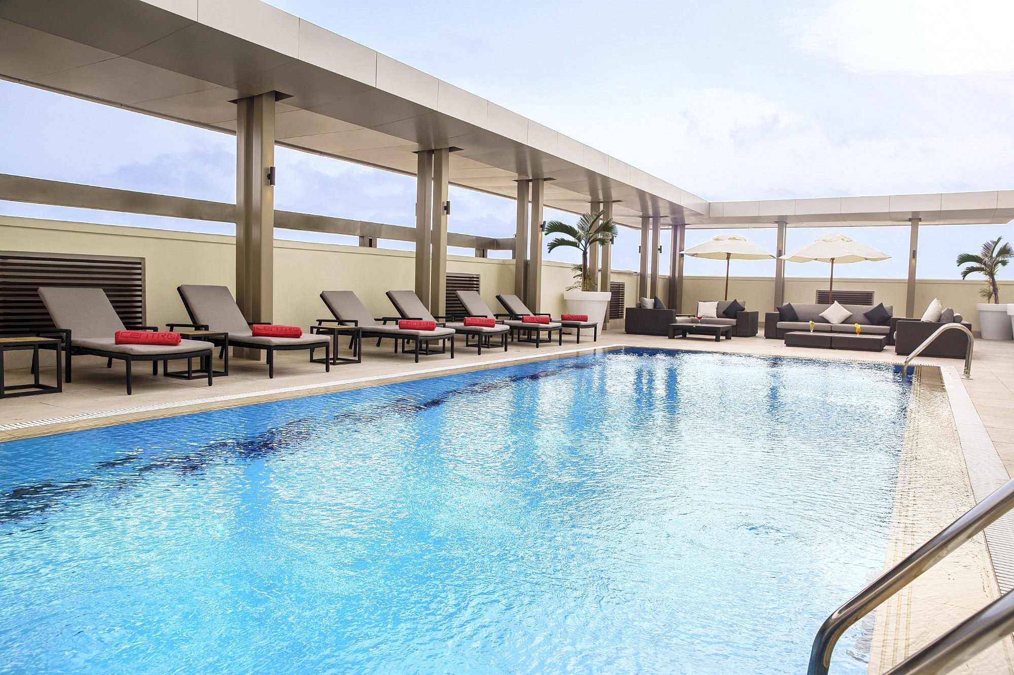 Centro Shaheen by Rotana Hotel