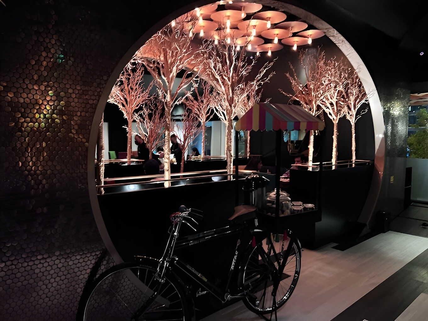 Carnival by Trèsind Restaurant & Bar