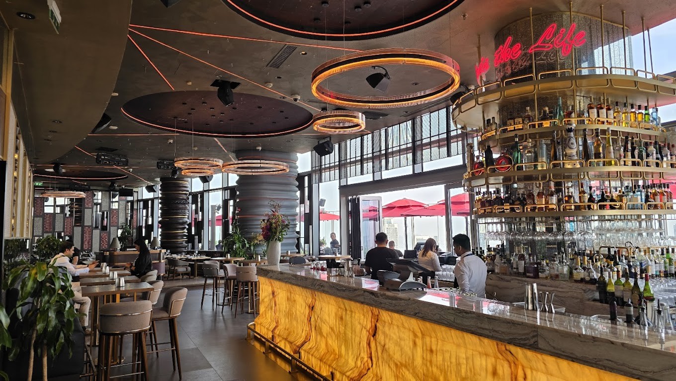 CÉ LA VI Dubai