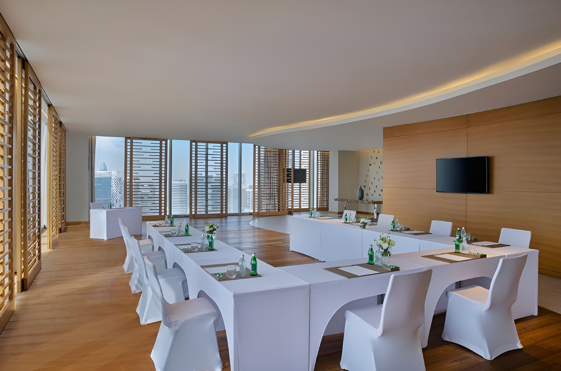 Astor Lounge