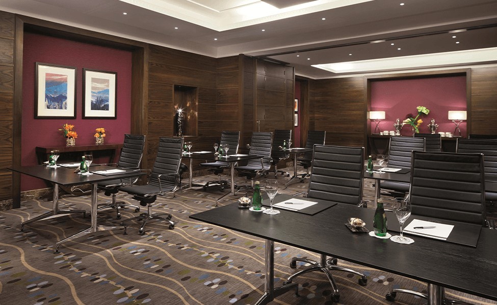 Makkah Clock Royal Tower Hotel