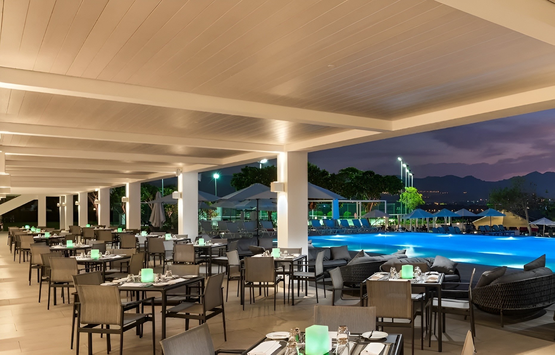 The Restaurant Crowne Plaza Muscat