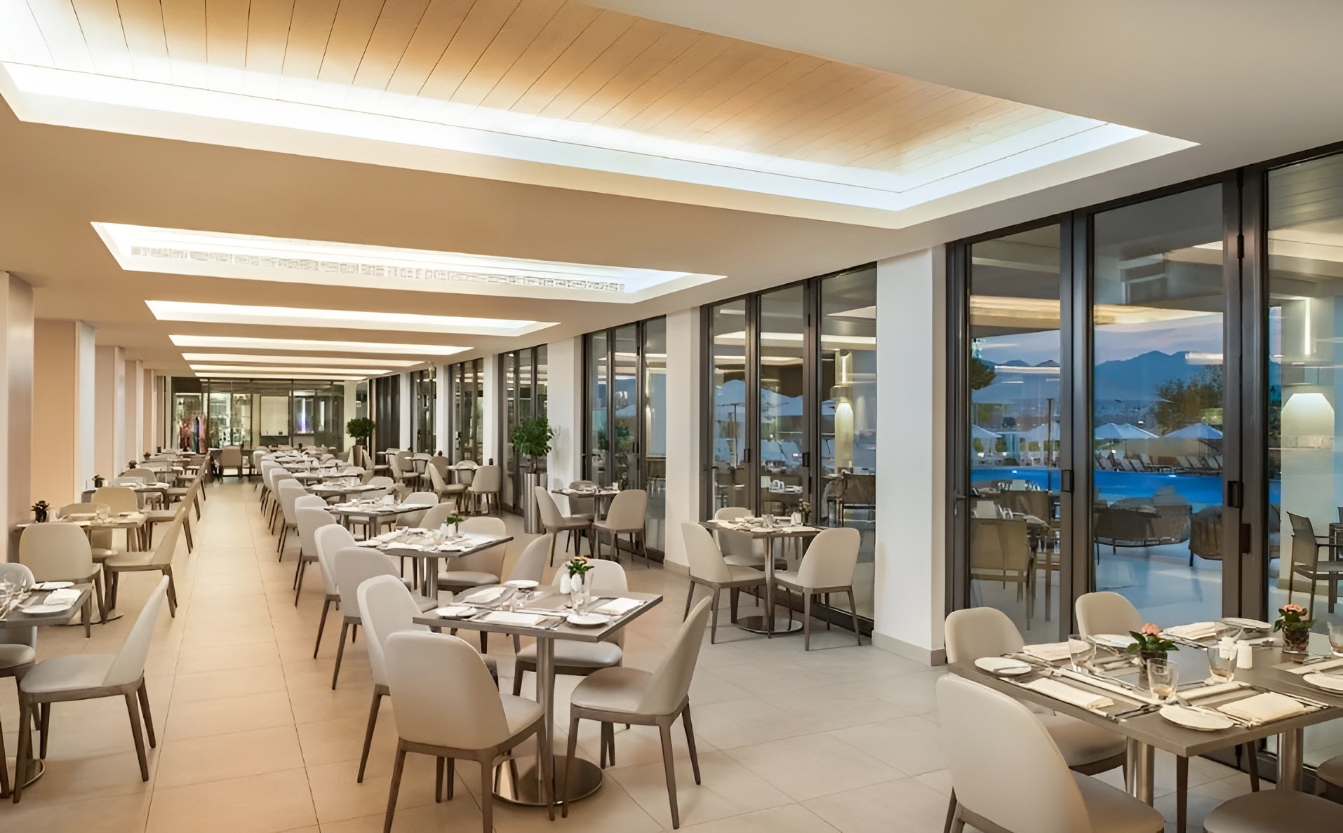 The Restaurant Crowne Plaza Muscat
