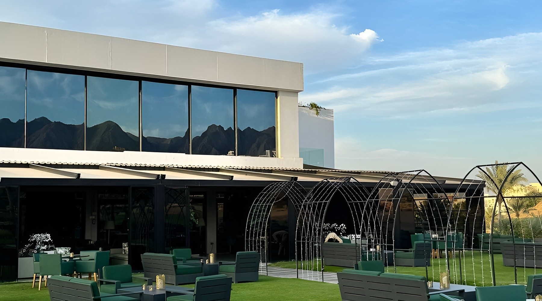 JAL Restaurant & Lounge