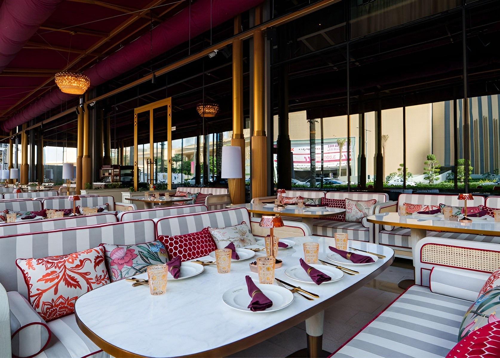 F.R.N.D.S Restaurant Dubai