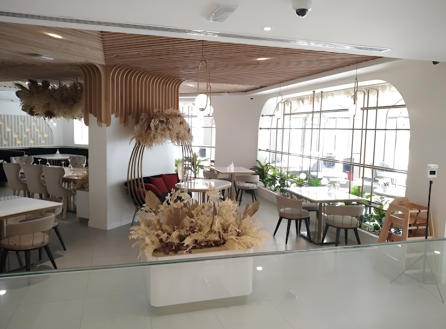 7 Vibez Restaurant Muscat