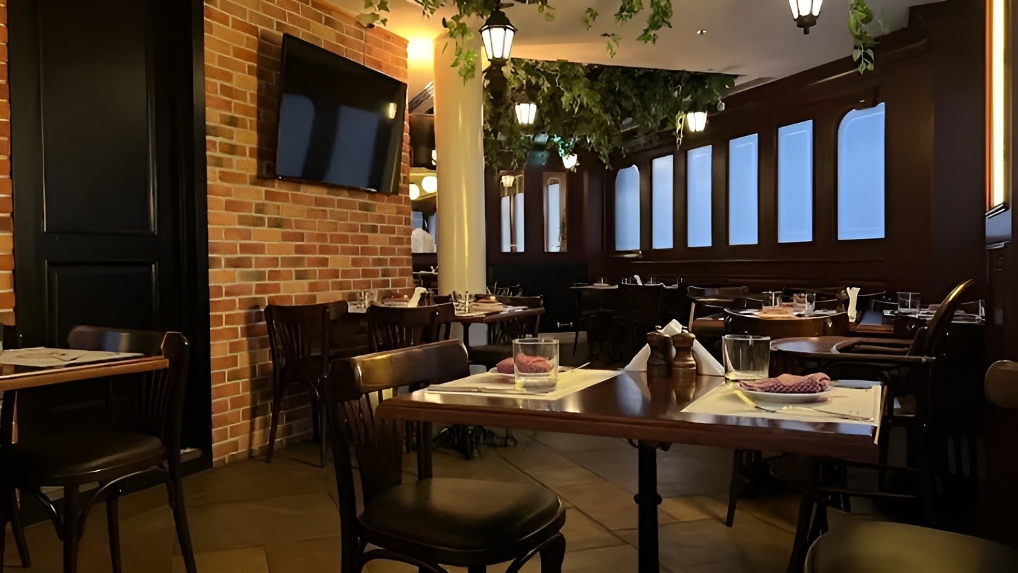 CQ French Brasserie Restaurant