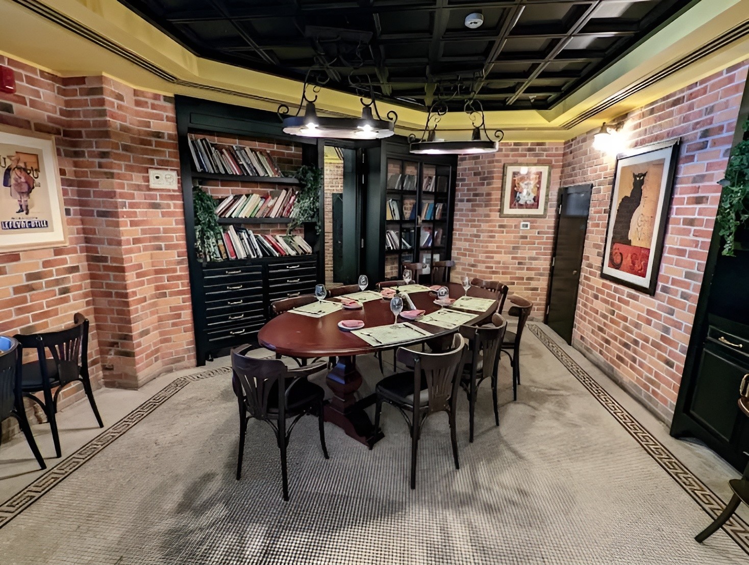CQ French Brasserie Restaurant