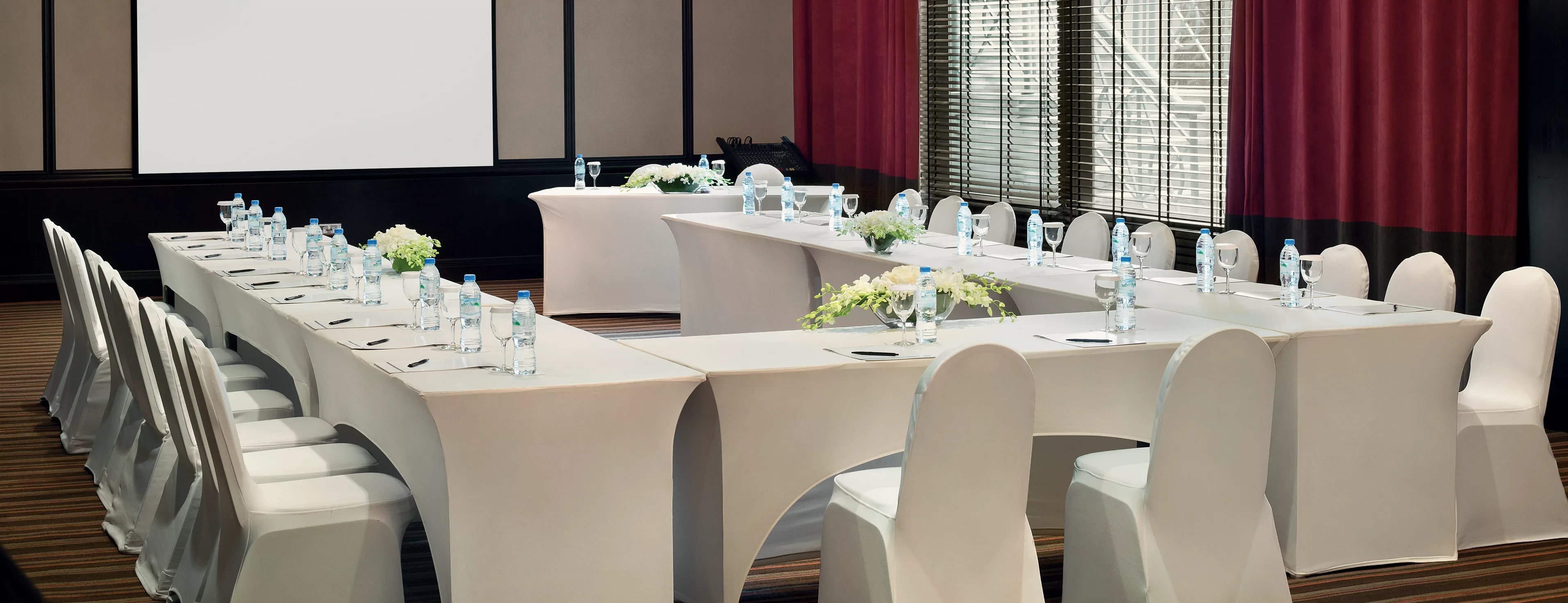 Movenpick Grand Al Bustan Dubai