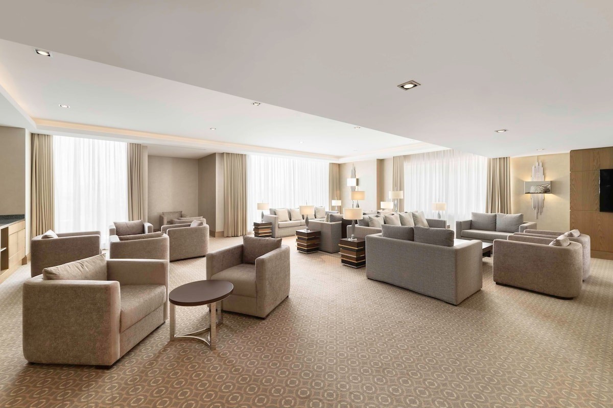 Radisson Blu Hotel & Convention Center Riyadh Minhal
