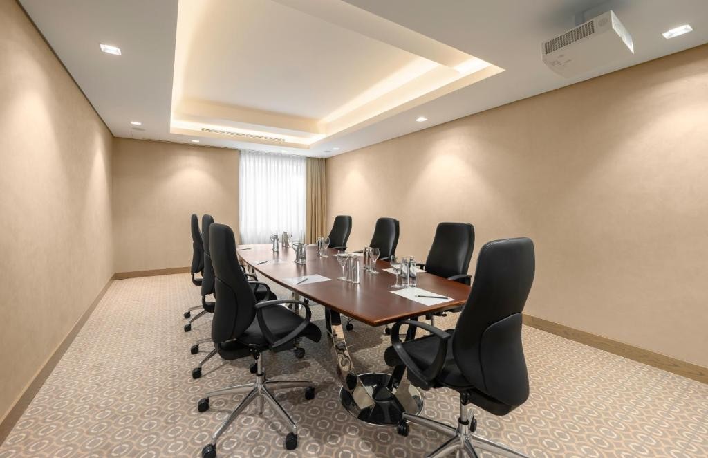 Radisson Blu Hotel & Convention Center Riyadh Minhal