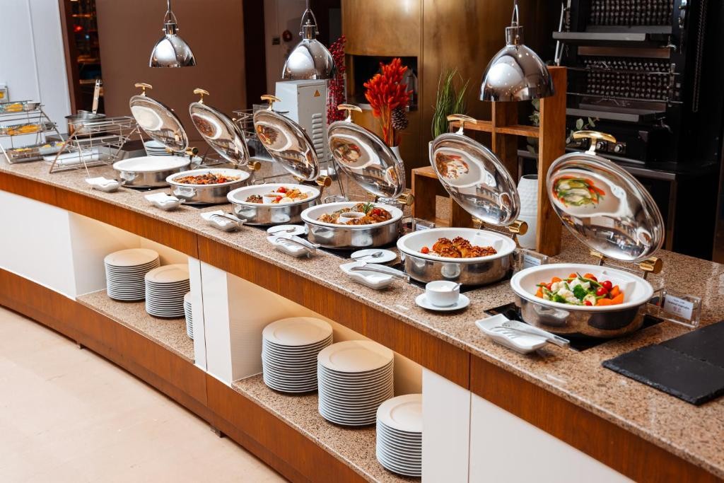 radisson blu hotel & convention center riyadh minhal