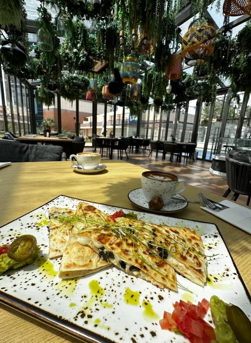 Lets Padel Cafe