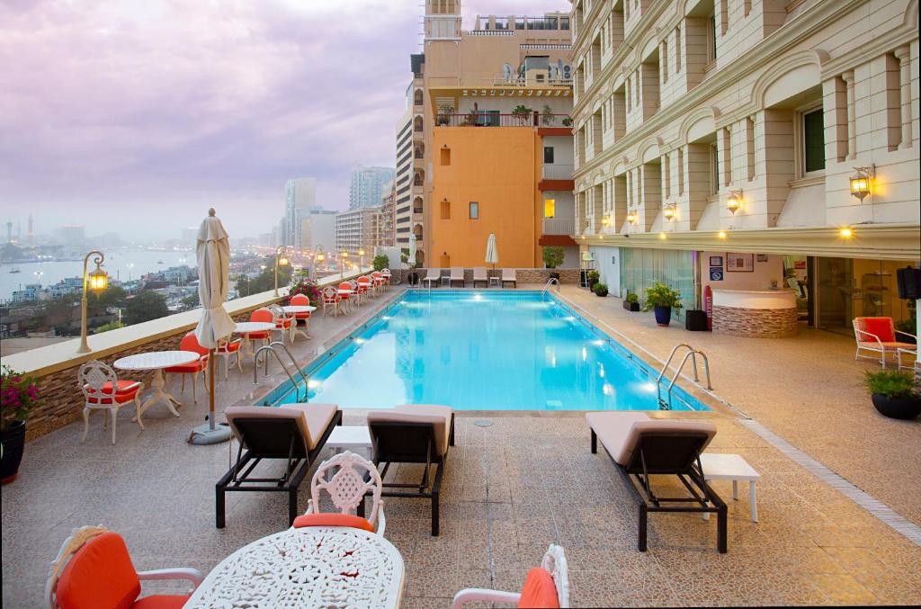 Carlton Tower Hotel Dubai