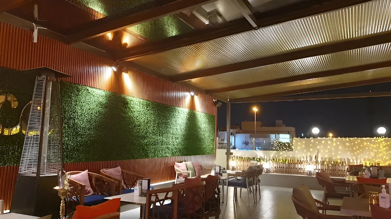 Frisca Restaurant & Cafe