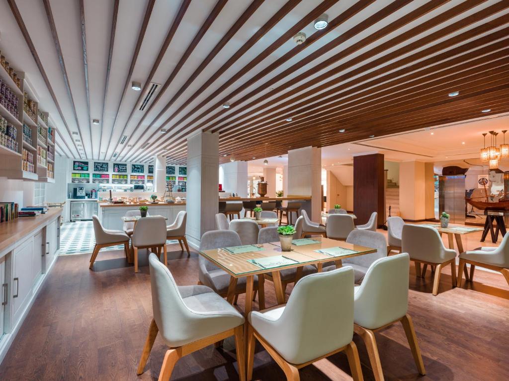 Al Falaj Muscat  Hotel