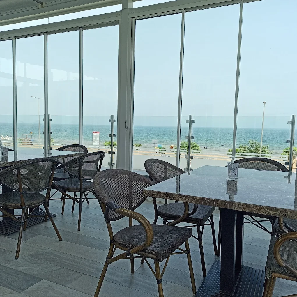 Cafe Du Roi Coffee & Resto Ras Al Khaimah