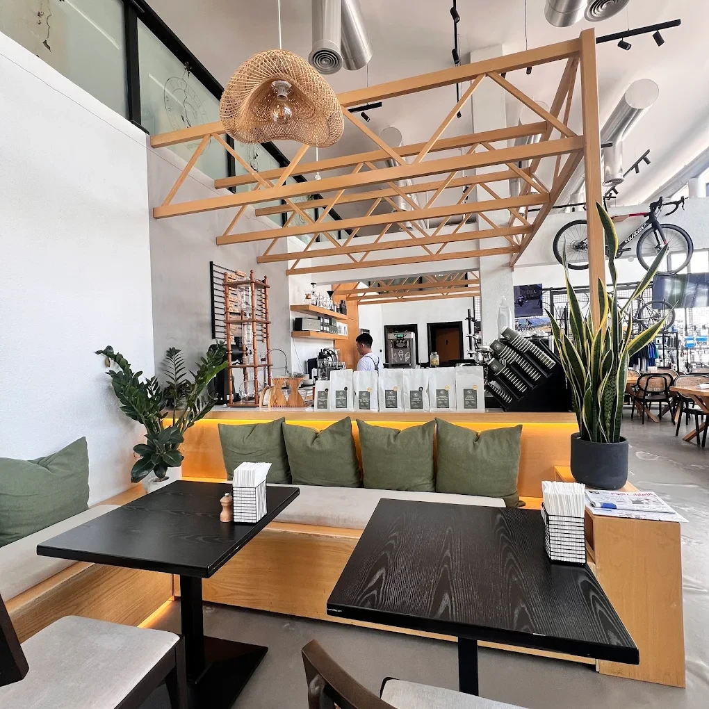 Cyclist Restaurant and Cafe