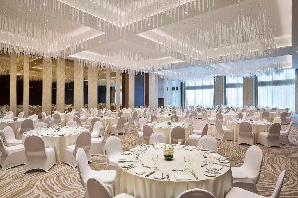 Embassy Suites by Hilton Dubai Business Bay