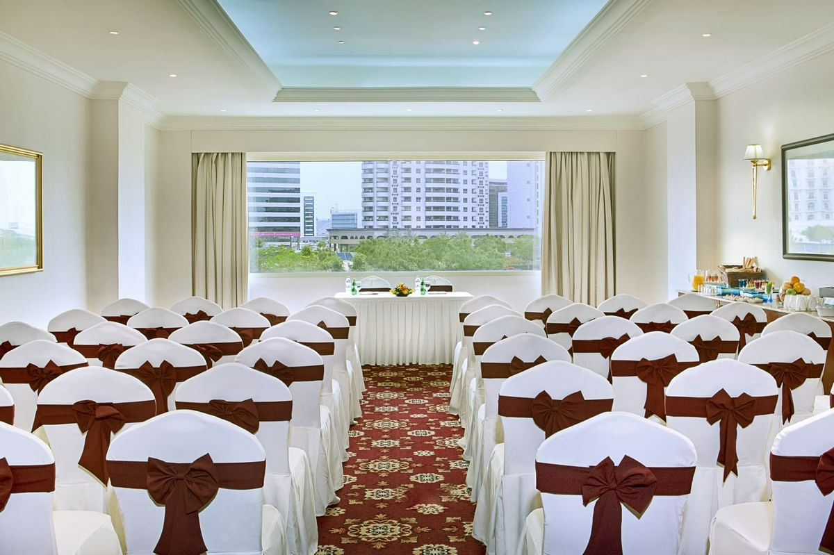 cs_suites_meeting_room_1