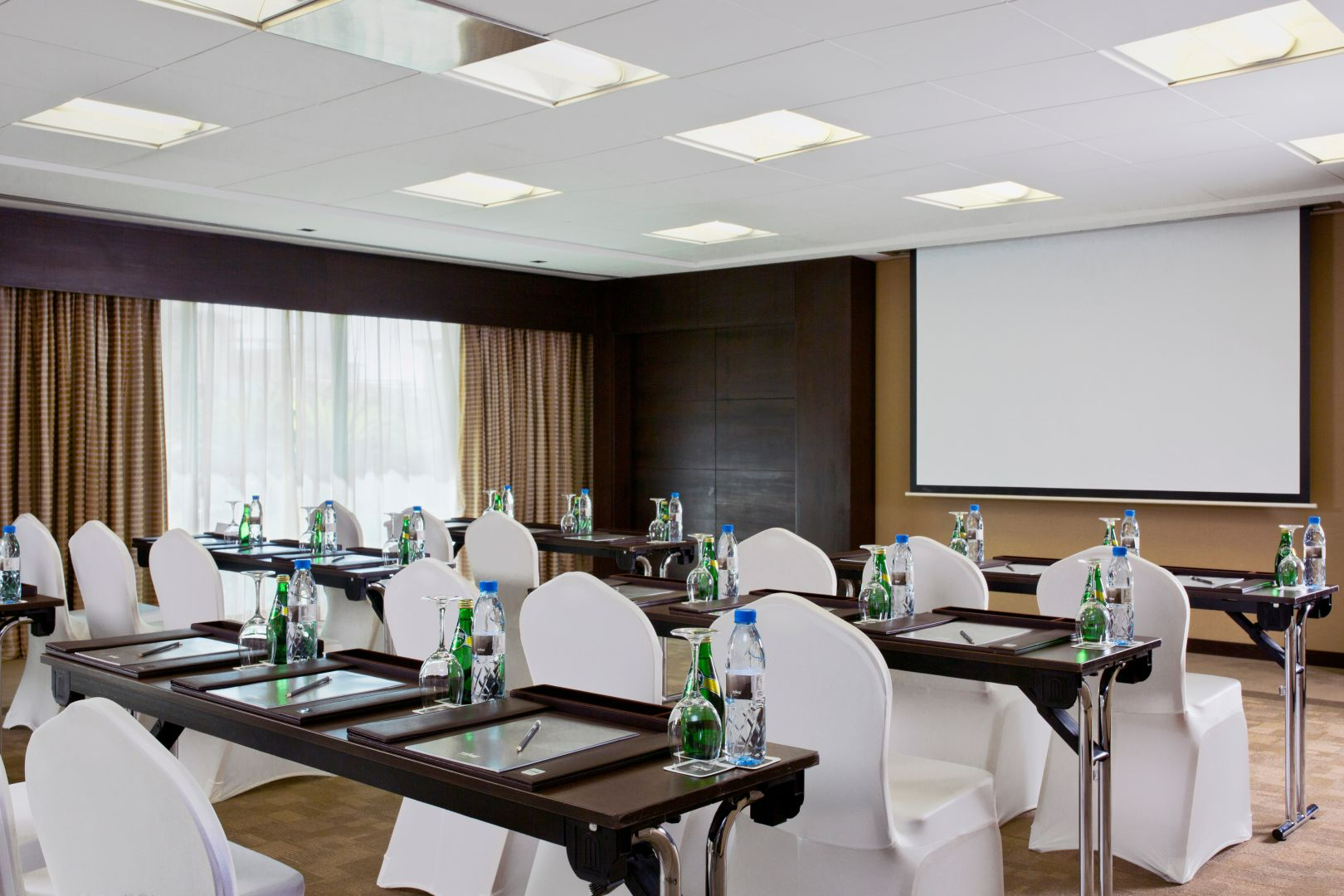 meeting_room_3