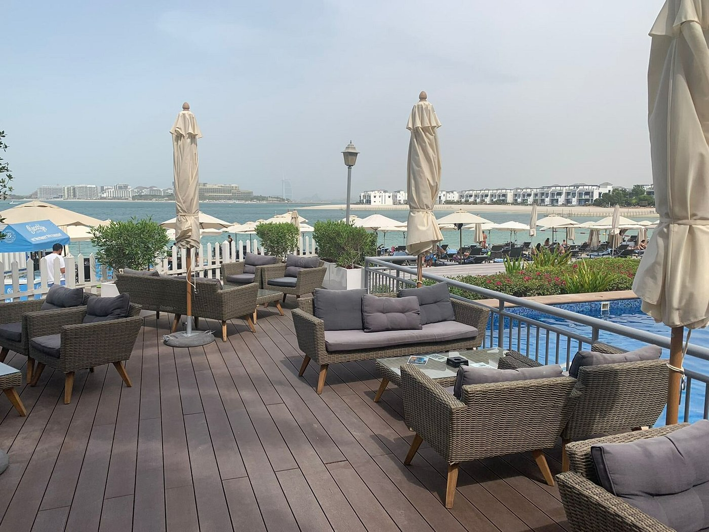 pool_deck