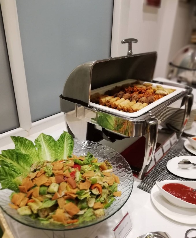 Food & Drinks