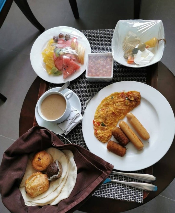 Food & Drinks