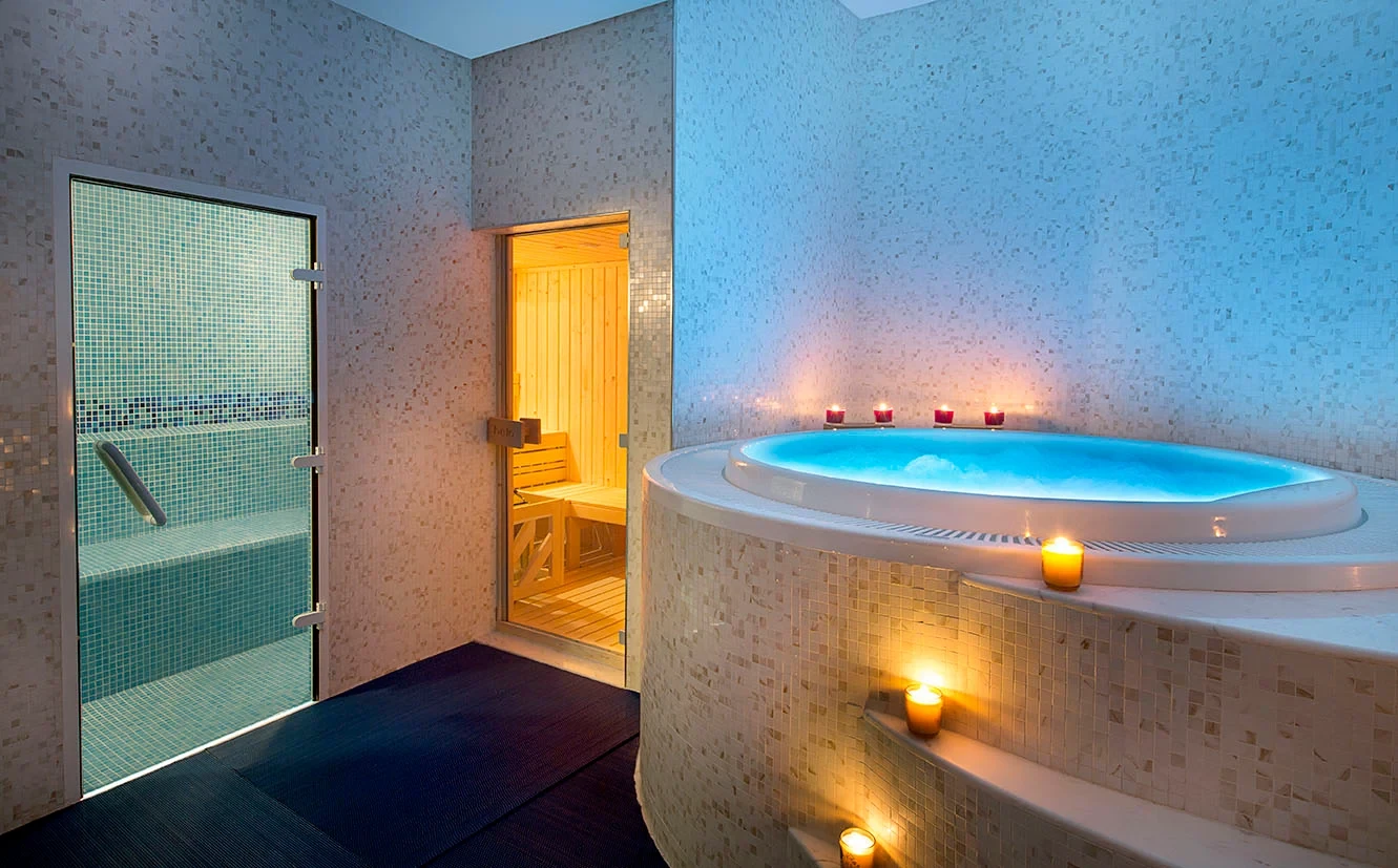 DoubleTree by Hilton Doha Old Town