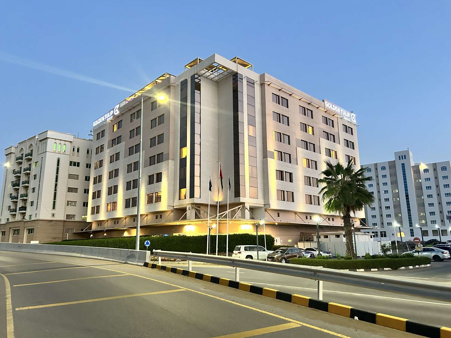 Golden Tulip Muscat