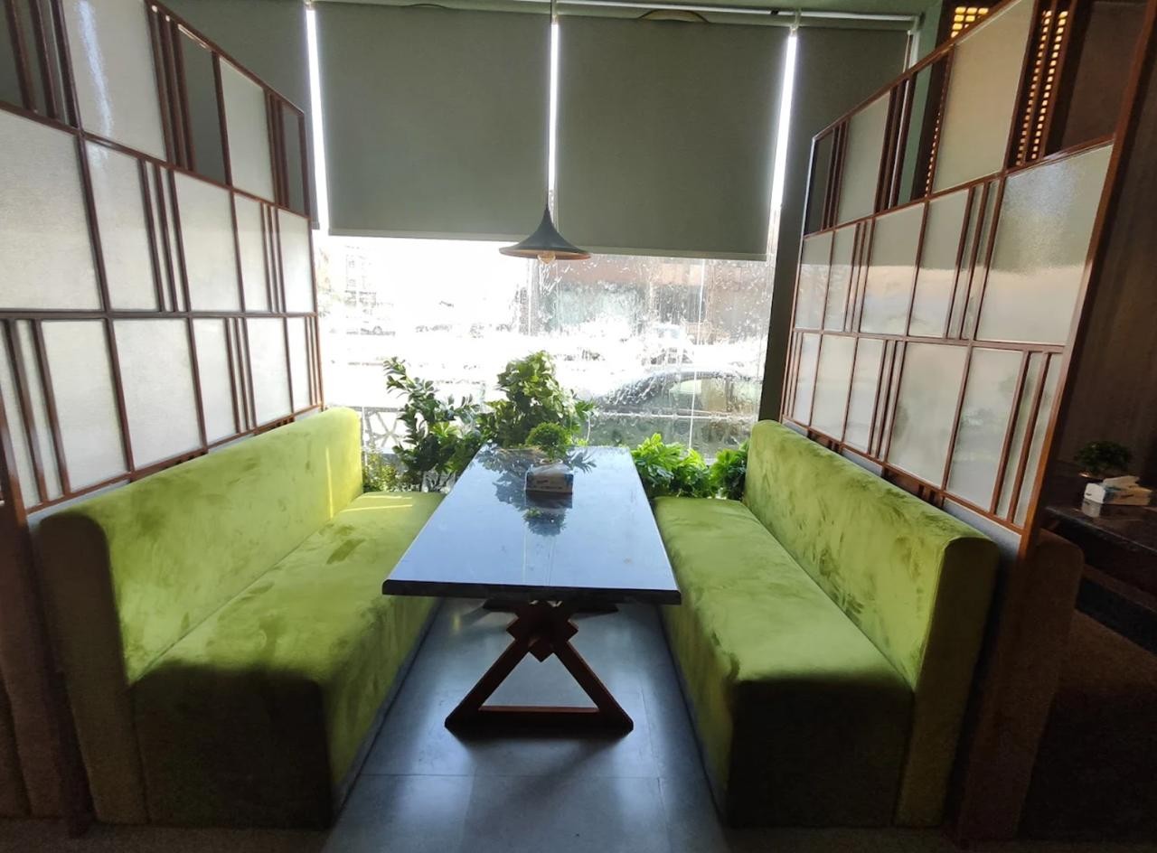 swaad restaurant