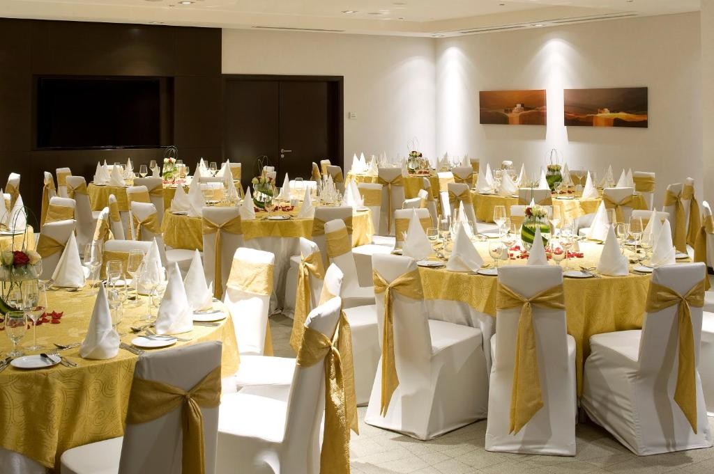 Holiday Inn AlSeeb Muscat, an IHG Hotel