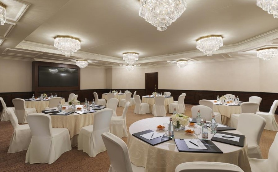 Al Bustan Palace