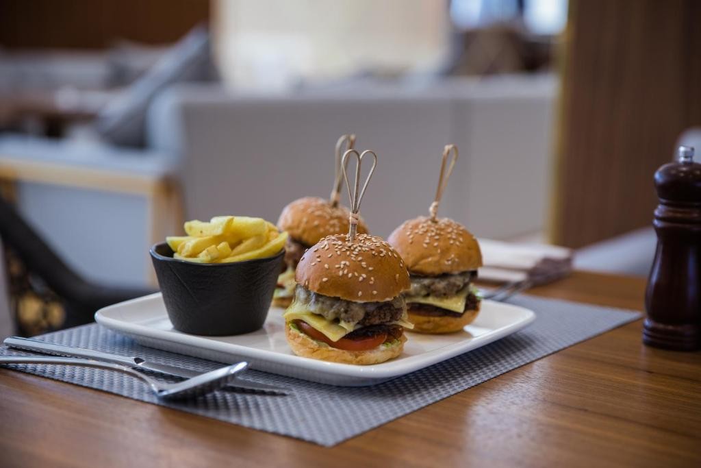 Maani Muscat Hotel  Suites Oman Boulevard Mall