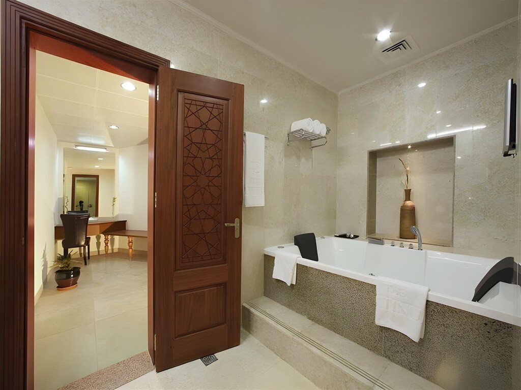 The Platinum Hotel Muscat