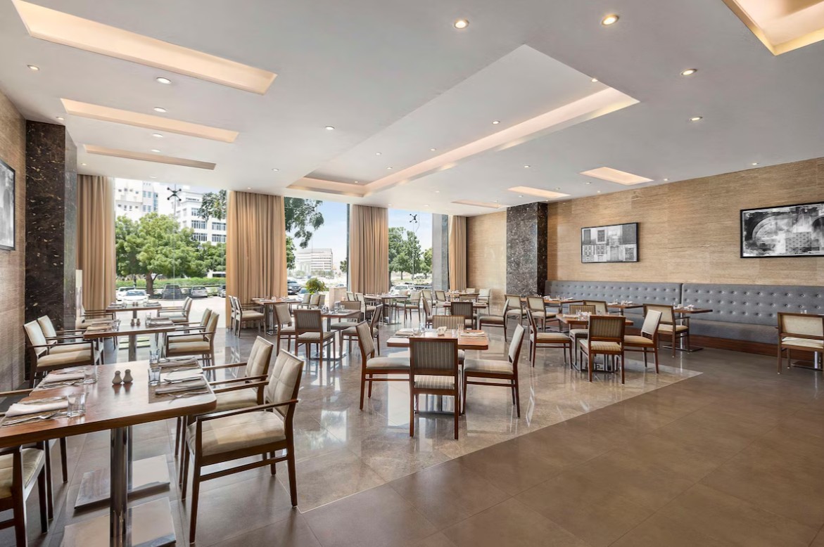 Radisson Hotel Muscat Panorama