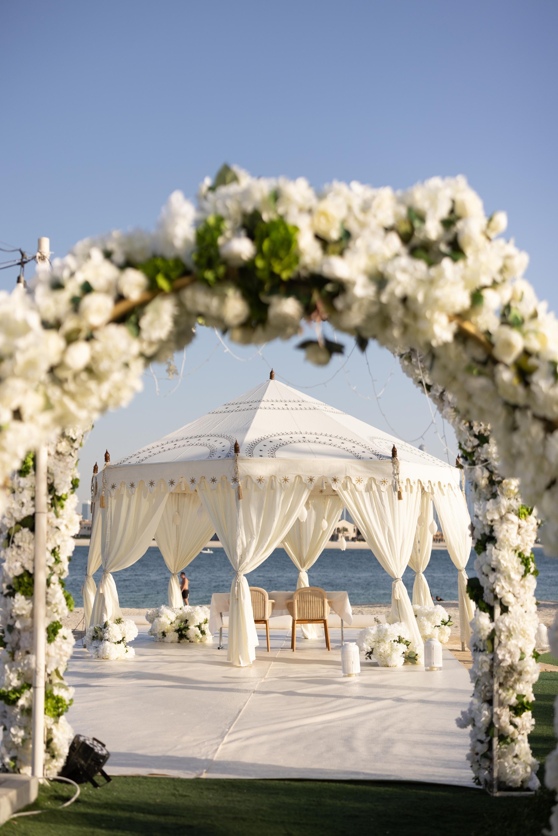 Th8 Palm Dubai Beach Resort, Vignette Collection, an IHG Hotel