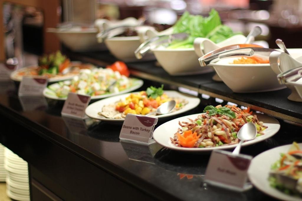 Food & Drinks