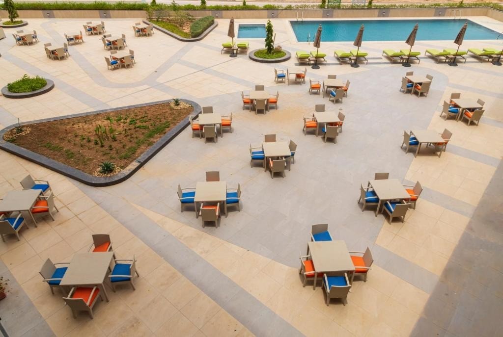 Tulip Inn Majan