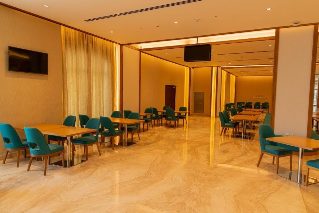 Tulip Inn Majan