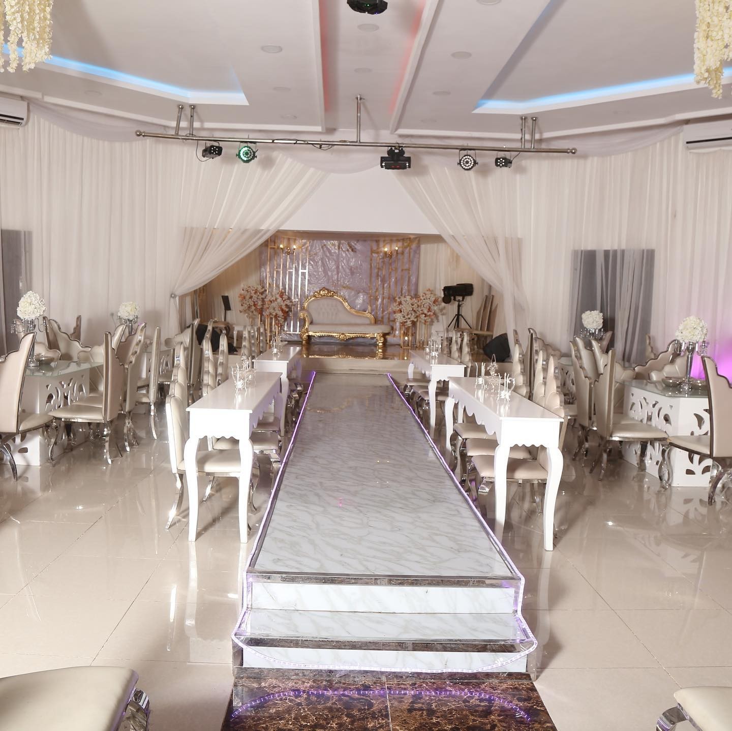 Moon Knight Hall Madinah