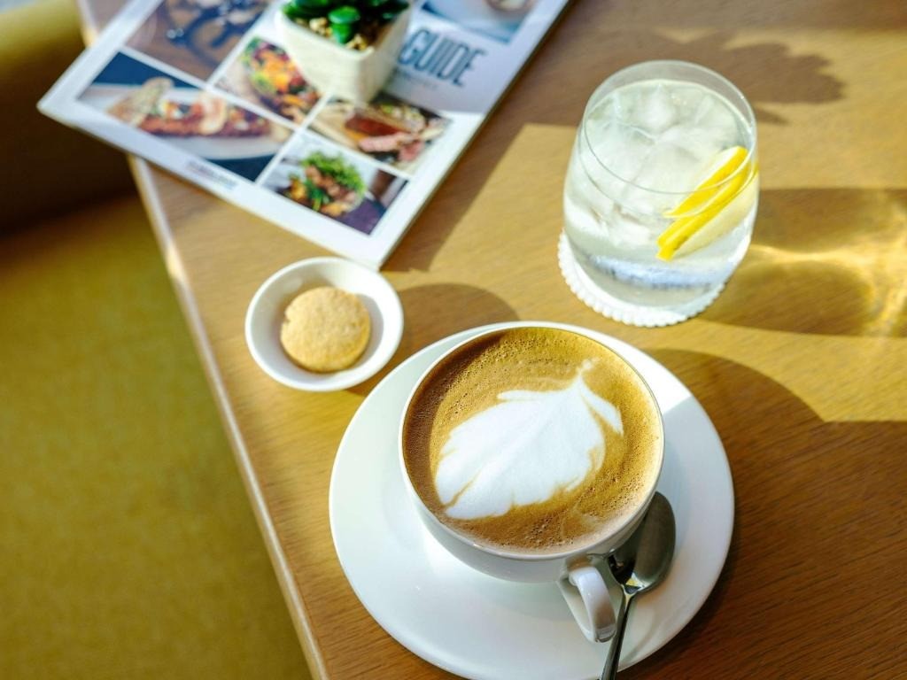 Food & Drinks