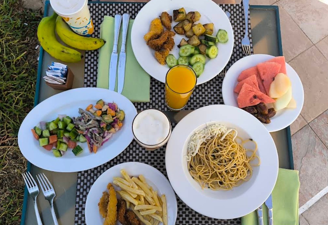Food & Drinks
