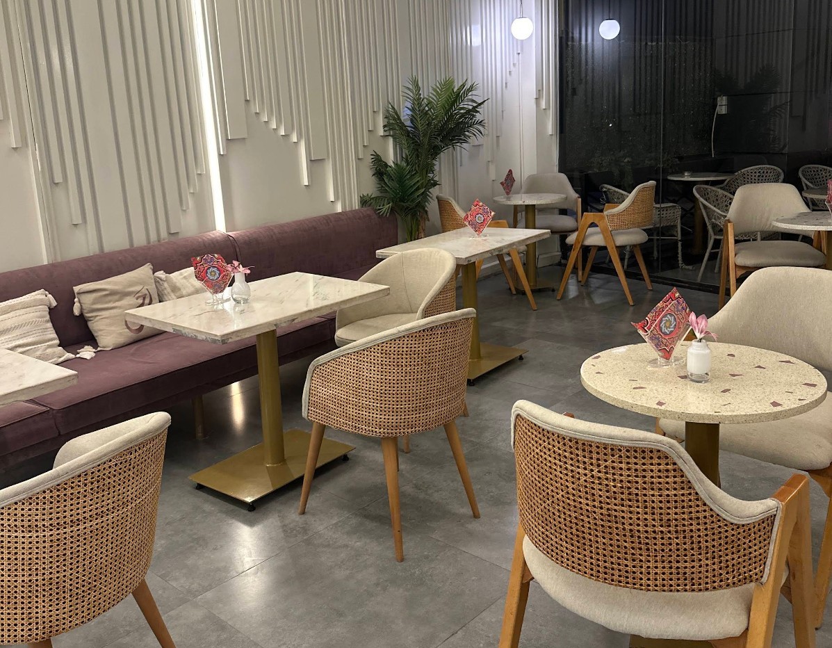 R7A Cafe Madinah