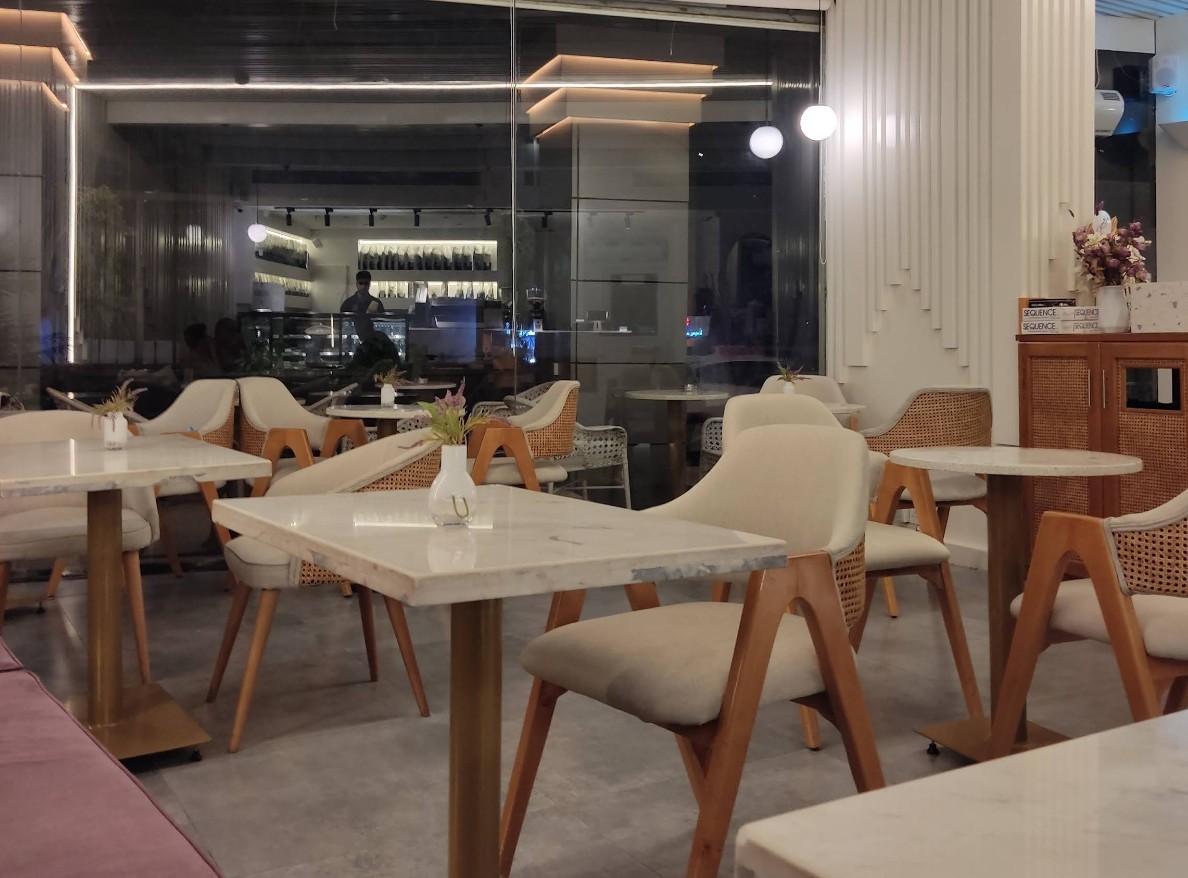 R7A Cafe Madinah