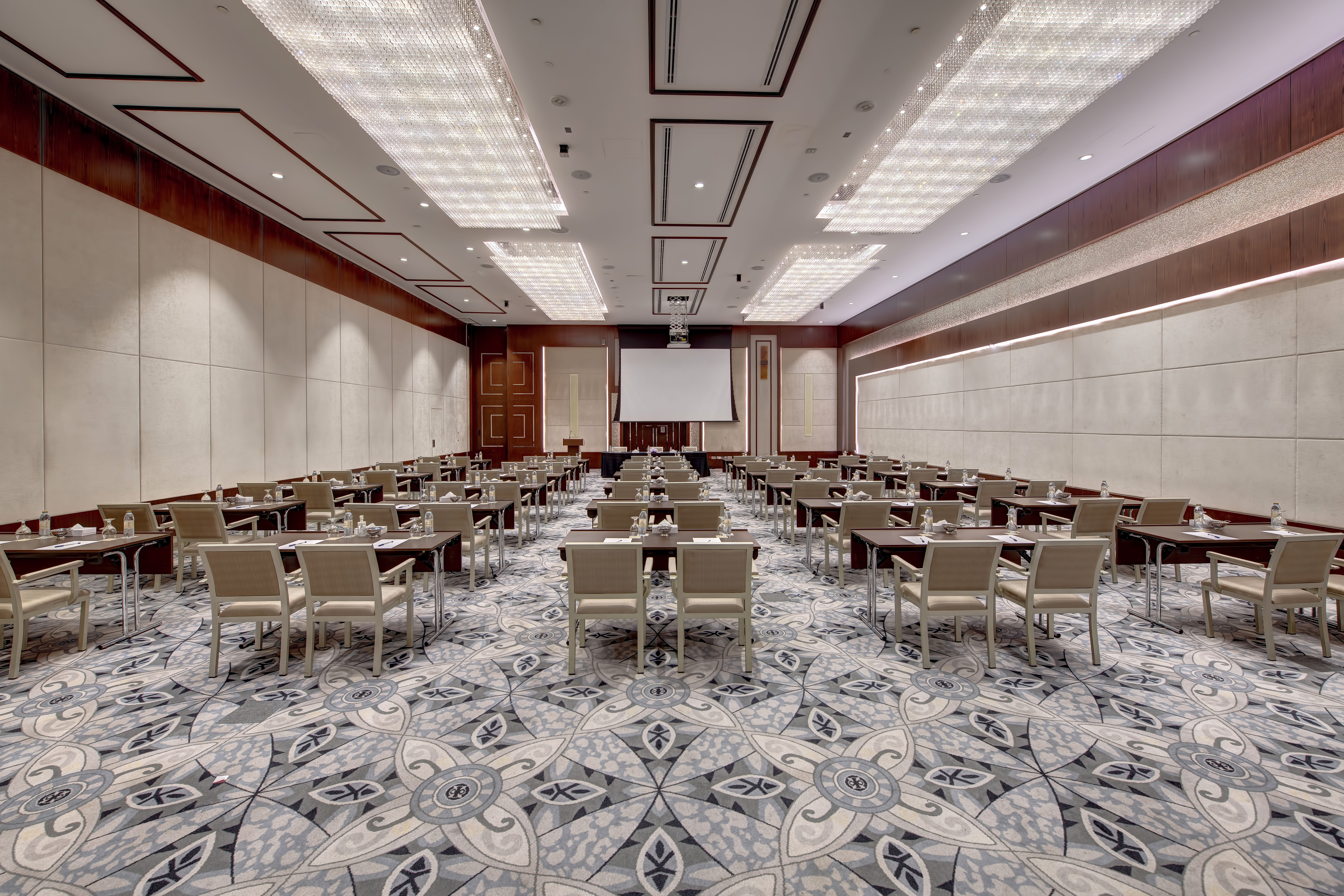 AL SHINDAGAH BALLROOM A (Half Ballroom)