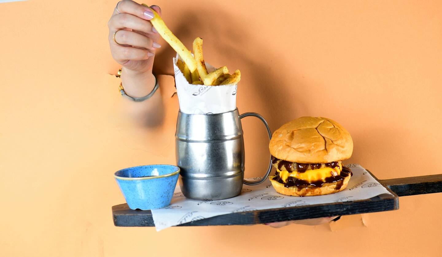 Food & Drinks