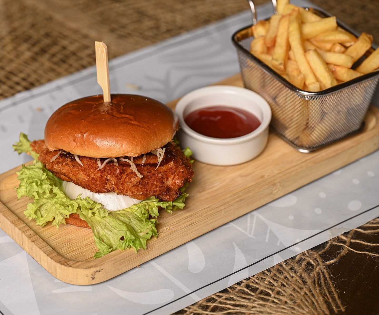 Food & Drinks