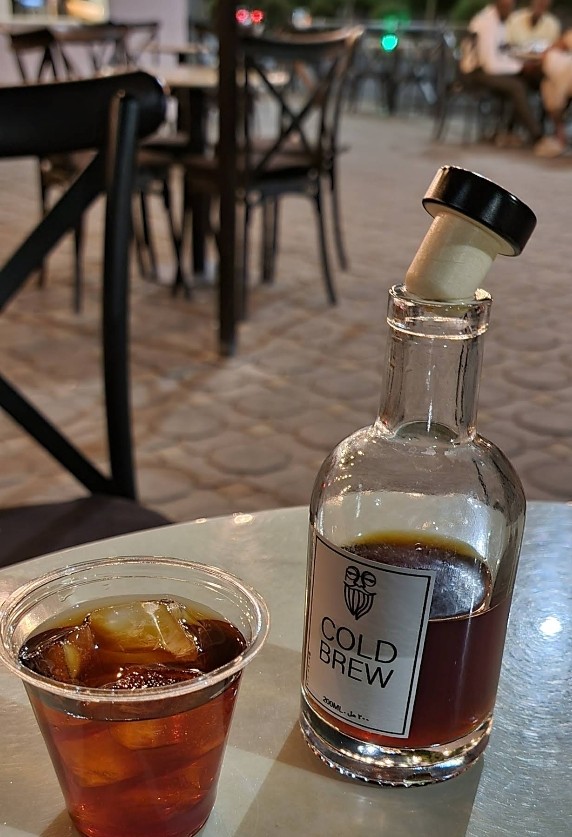 Food & Drinks